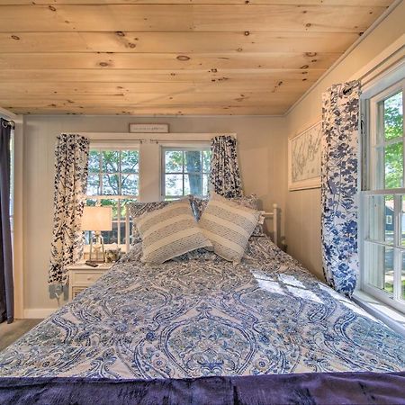 Lush Edgecomb Studio Cottage With Fire Table! Bagian luar foto
